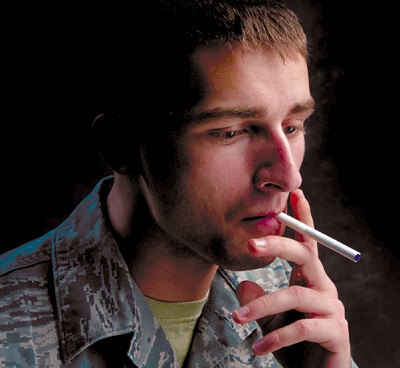 US Air Force Vaping E-Cigarettes