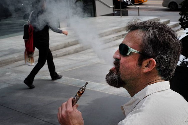 E-cigarette use ban outdoors