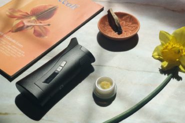 Vaporizers for wax and dabs