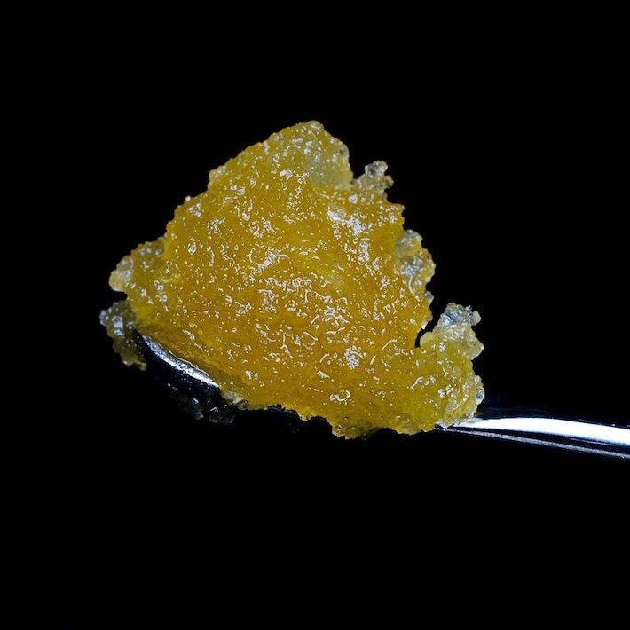 Live resin cannabis extract