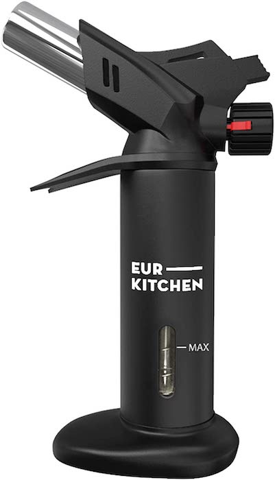 Kitchen torch used for dabbing