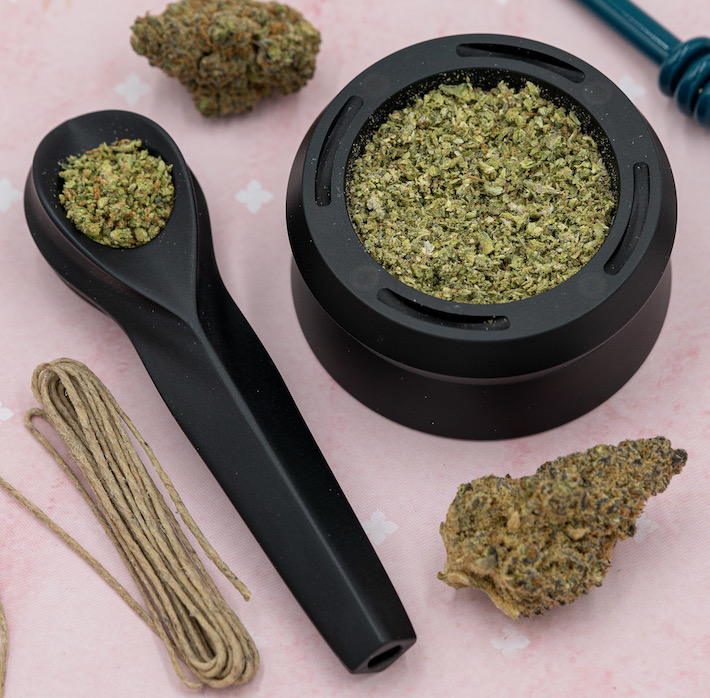 Weed grinder and pipe with ground herb